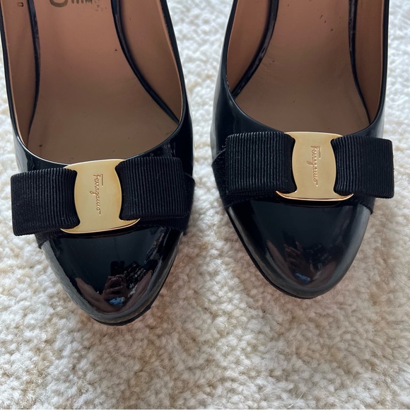 Salvatore Ferragamo Rilly Nero Patentcalf - Picture 7 of 10